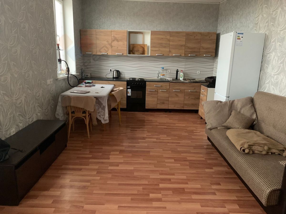 Купить 4-комнатную квартиру